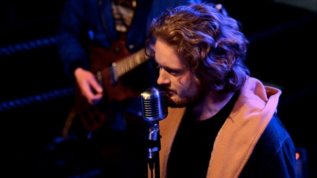 dans dichter dans, spoken word, text on stage