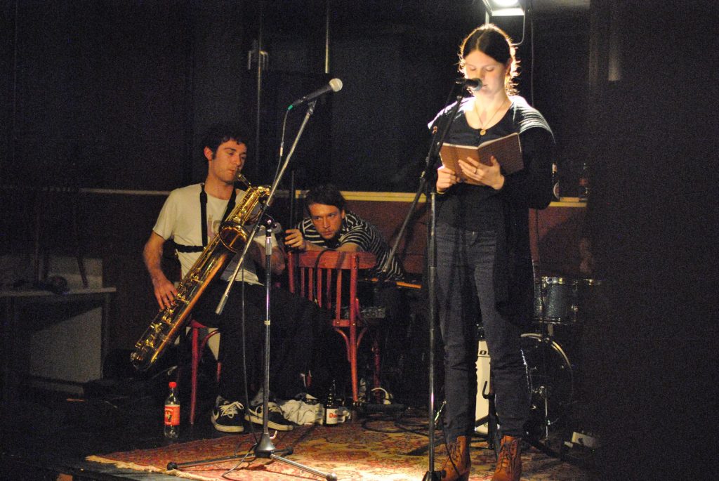 dans dichter dans, spoken word, text on stage