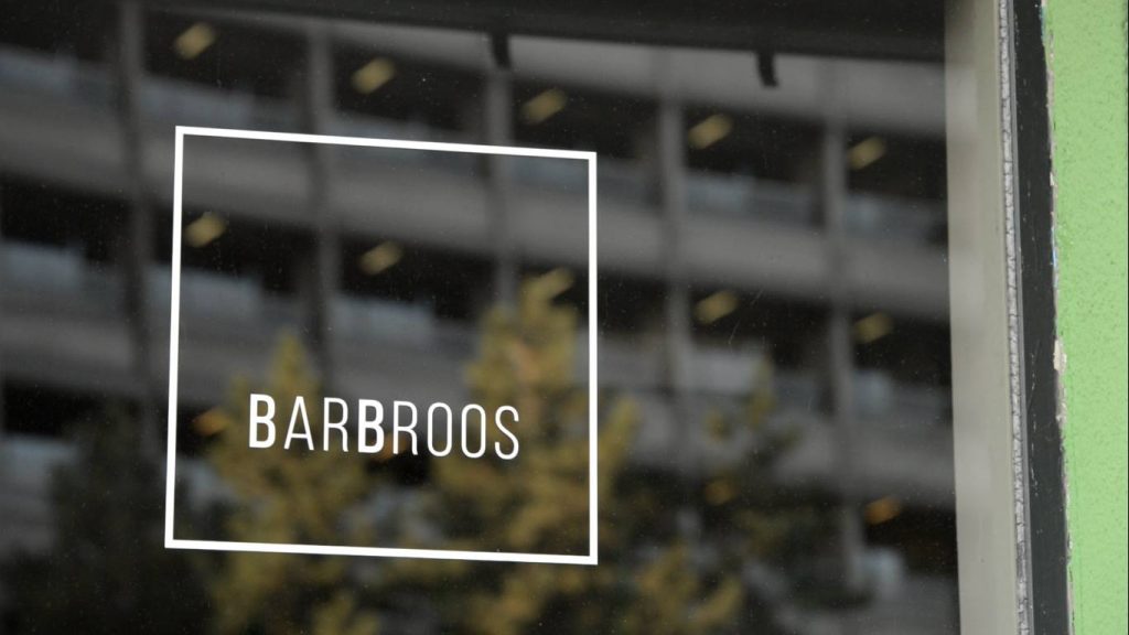 dans dichter dans, spoken word, text on stage